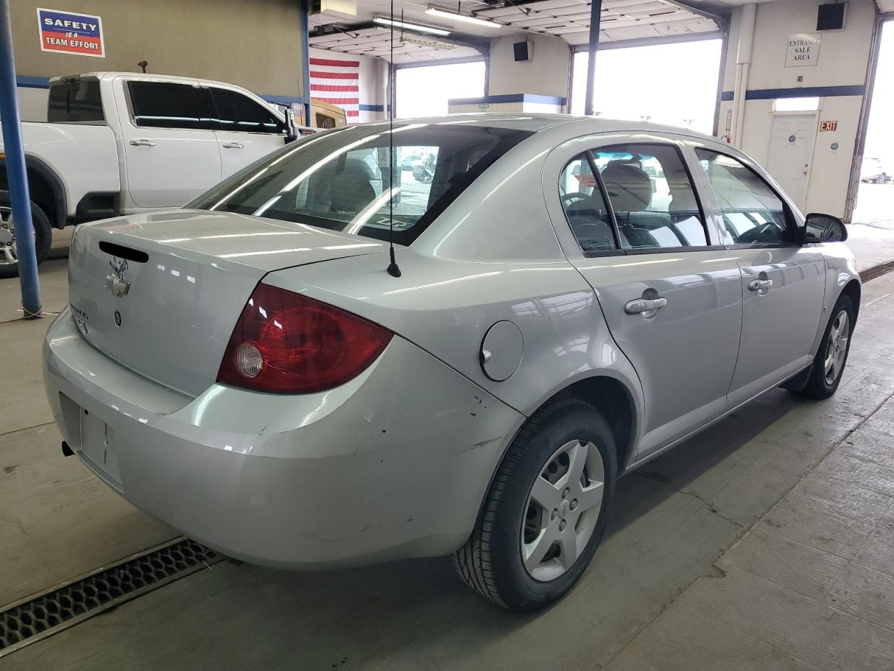 2007 Chevrolet Cobalt VIN 1G1AK55F477118135 Copart auction photo, front end / side damage thumbnail 3