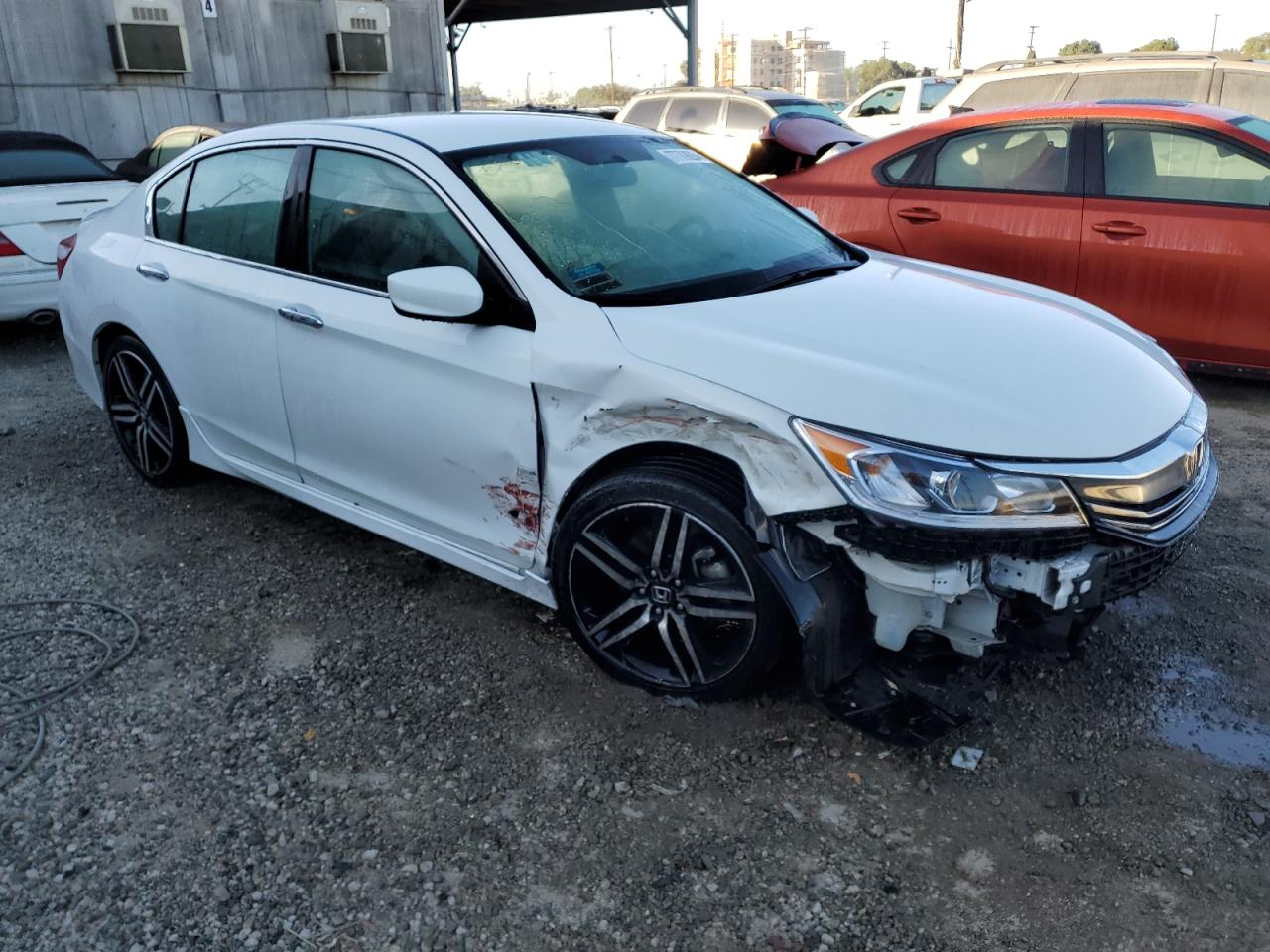 2017 Honda Accord VIN 1HGCR2F18HA092982 Copart auction photo, front end damage thumbnail 4