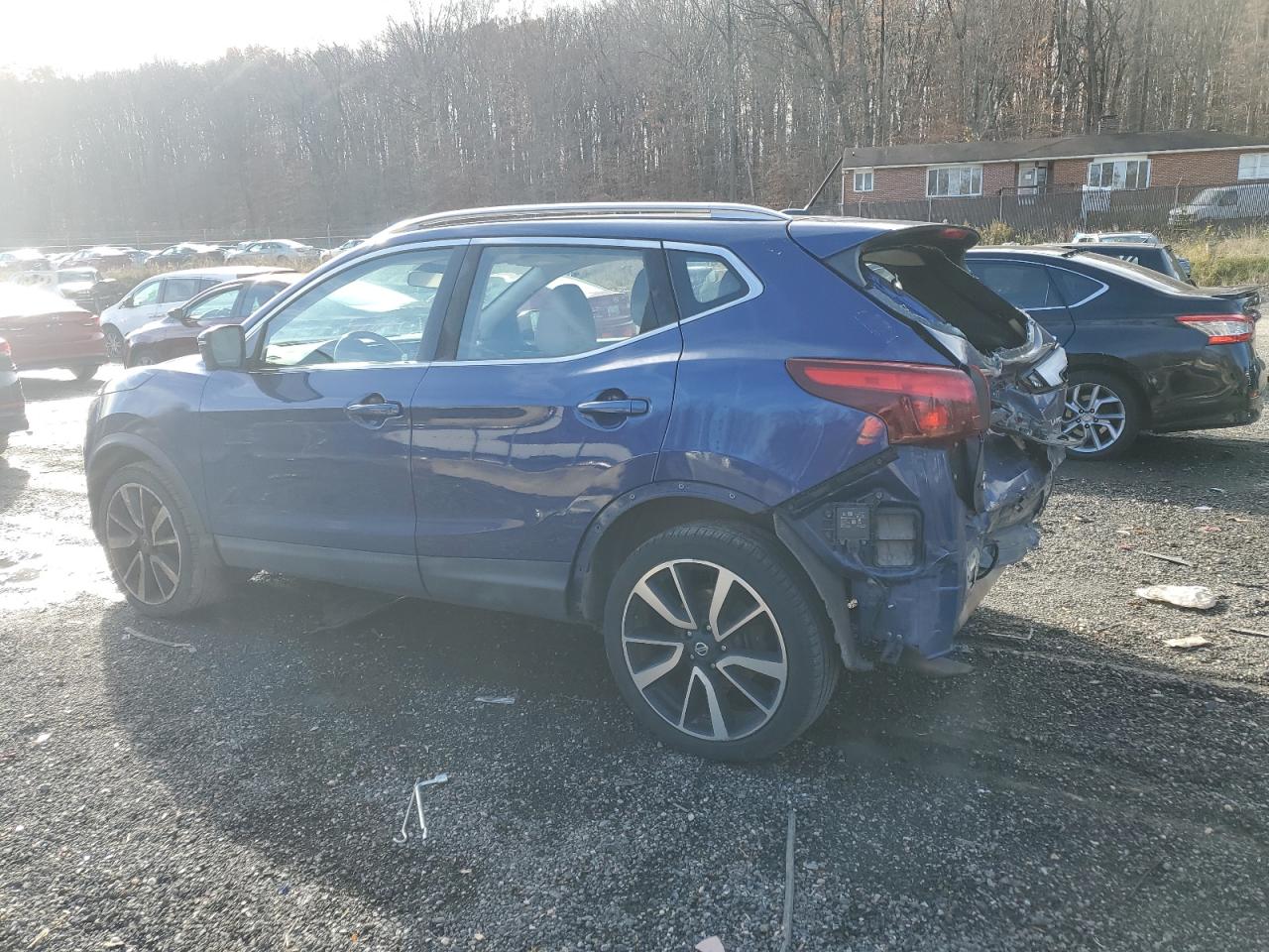 2018 Nissan Rogue VIN JN1BJ1CRXJW210631 Copart auction photo, rear end damage thumbnail 2