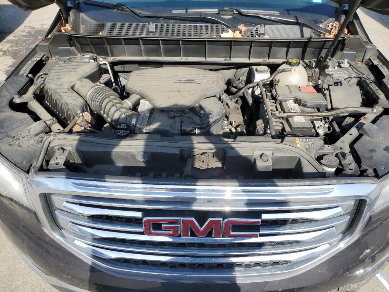 2019 GMC Acadia VIN 1GKKNULS0KZ112931 Copart auction photo, front end / minor dent/scratches damage thumbnail 12