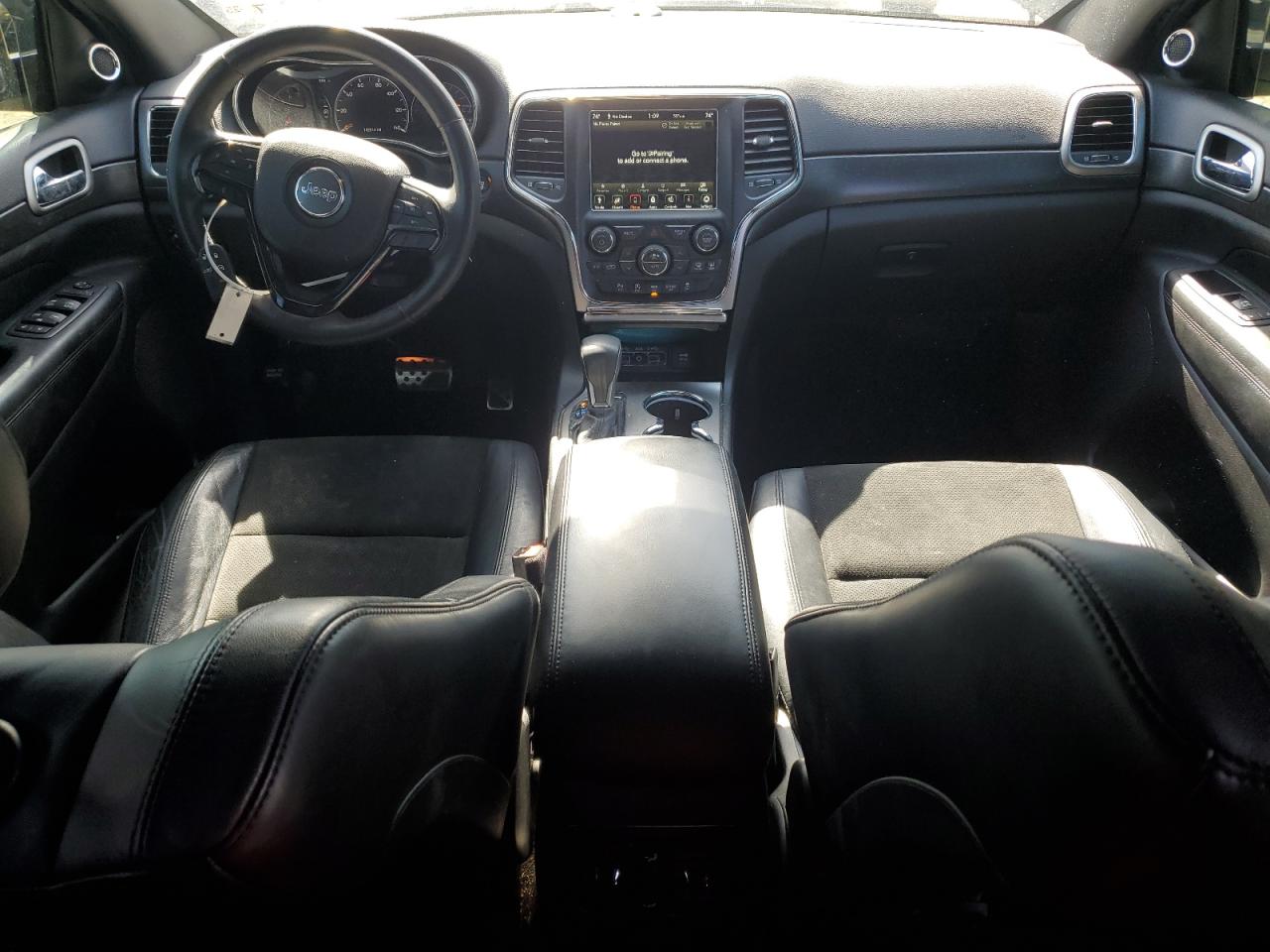 2018 Jeep Grand Cherokee VIN 1C4RJFAG7JC437187 Copart auction photo, front end / minor dent/scratches damage thumbnail 8