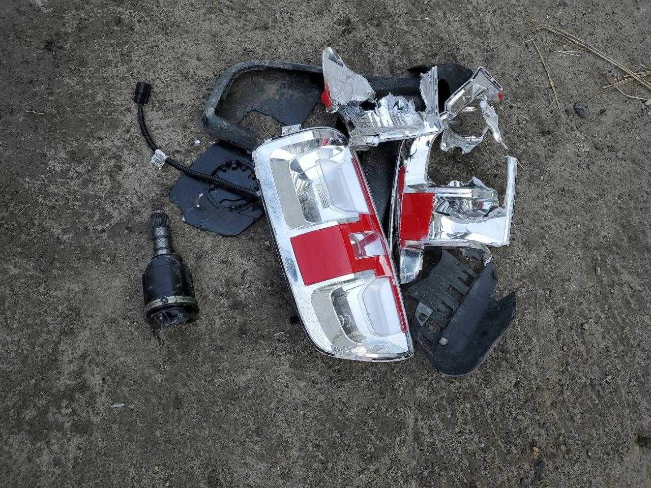 2020 Chevrolet Colorado VIN 1GCGTBEN0L1177152 Copart auction photo, all over damage thumbnail 12
