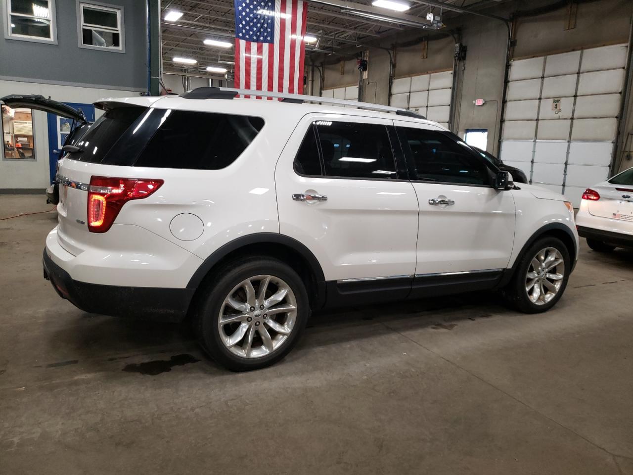 2015 Ford Explorer VIN 1FM5K8F8XFGB02218 Copart auction photo, rear end damage thumbnail 3