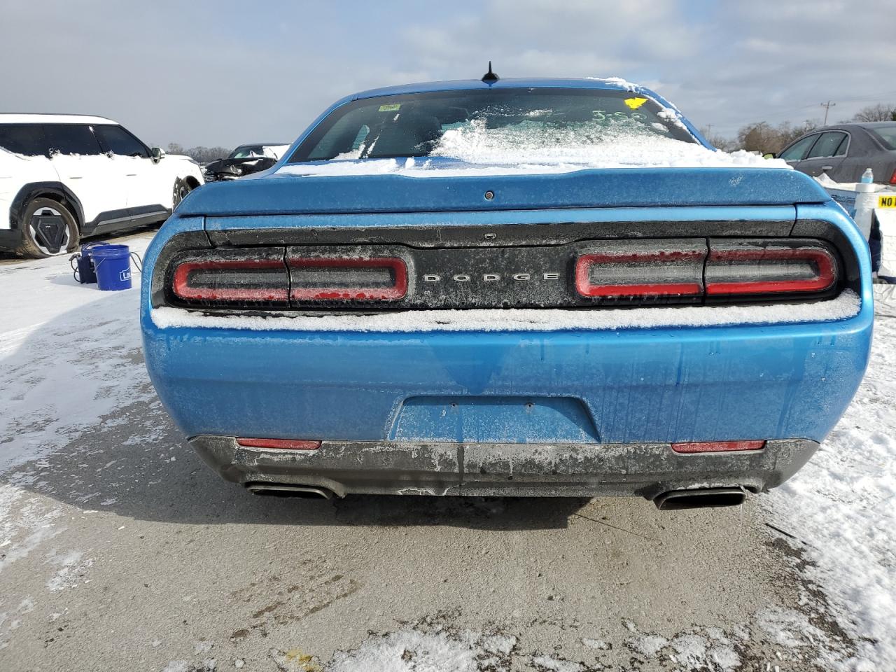 2015 Dodge Challenger VIN 2C3CDZBT0FH798571 Copart auction photo, minor dent/scratches damage thumbnail 6