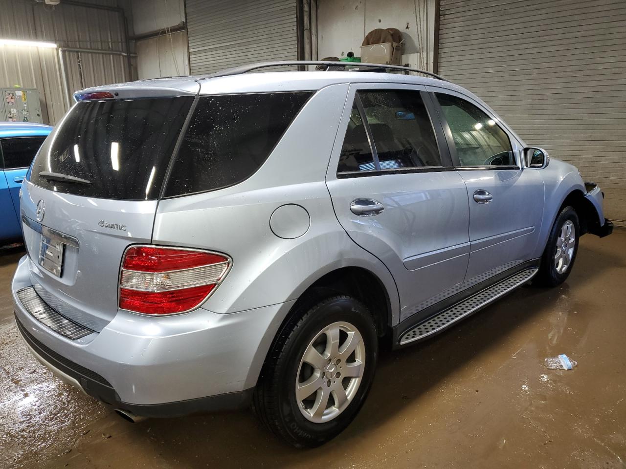 2007 Mercedes-Benz M-klasse VIN 4JGBB86E17A199967 Copart auction photo, front end / minor dent/scratches damage thumbnail 3