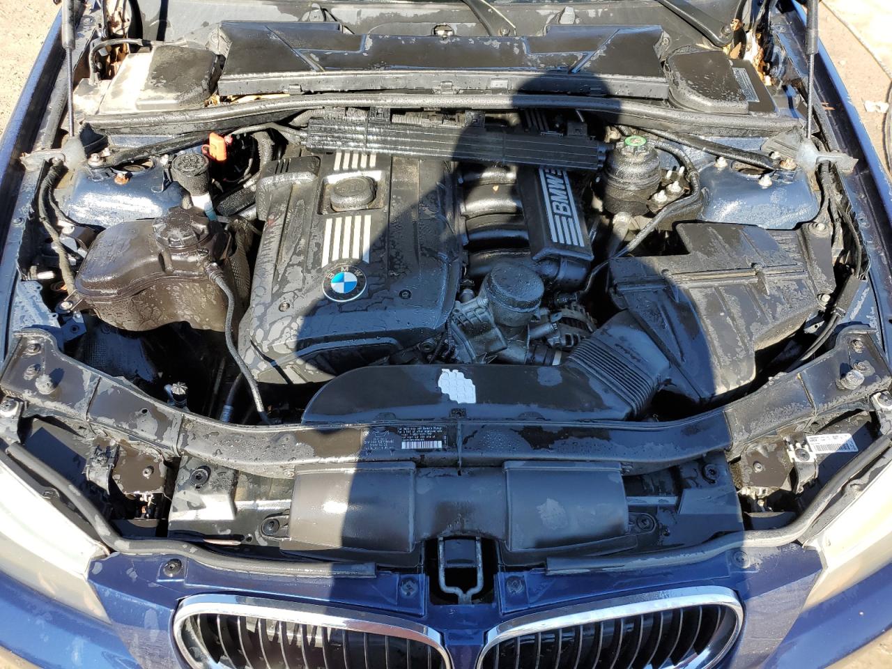 2011 BMW 3er VIN WBAPH7C55BE677104 Copart auction photo, rear end damage thumbnail 11