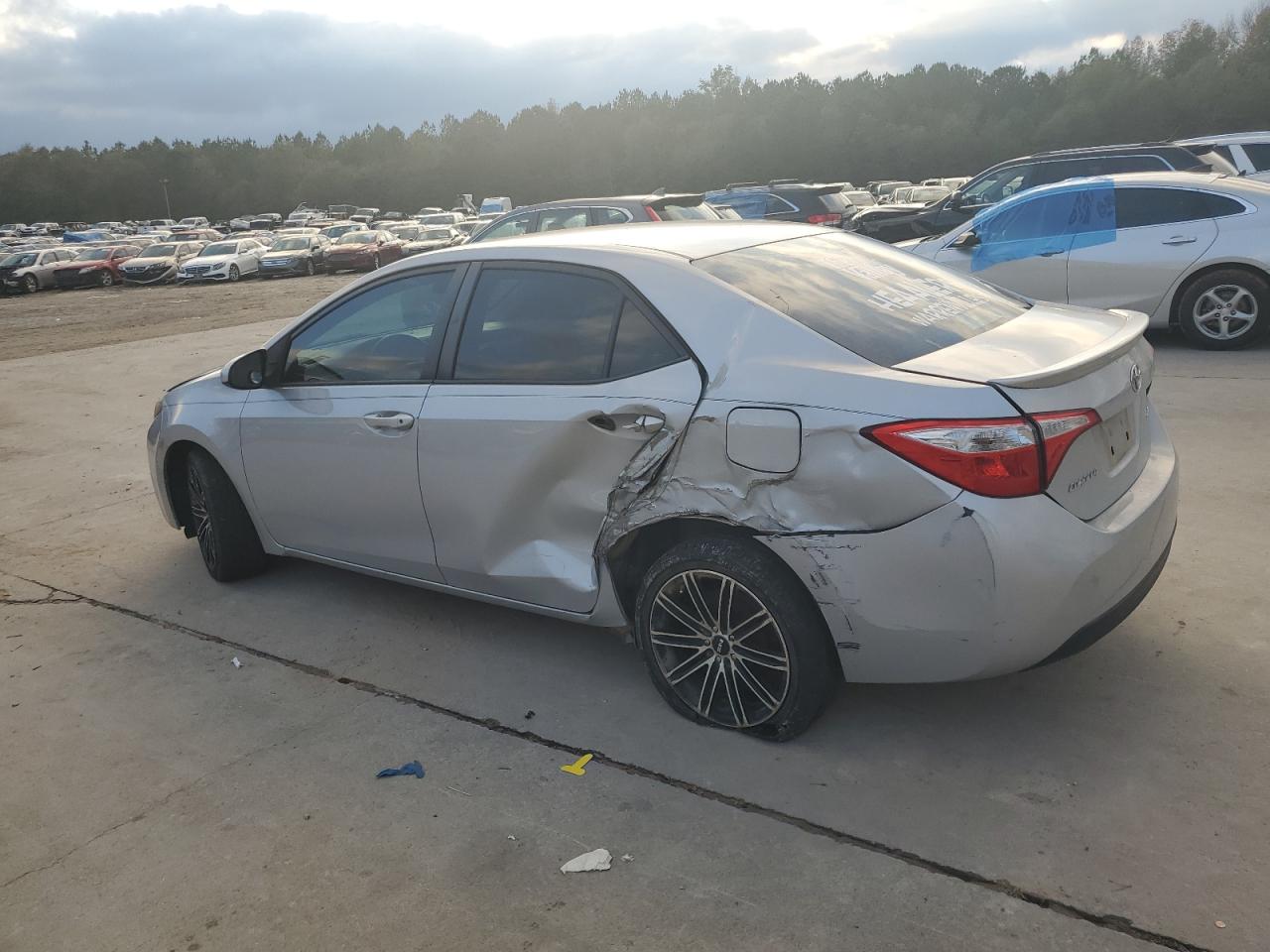 2015 Toyota Corolla VIN 2T1BURHE5FC370232 Copart auction photo, rear end / side damage thumbnail 2