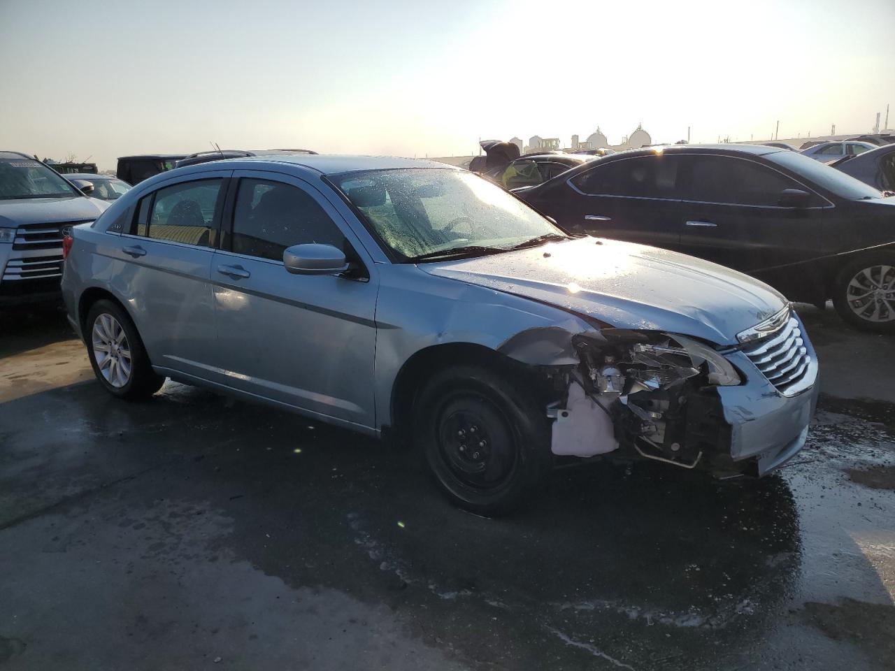 2013 Chrysler 200 VIN 1C3CCBBB5DN727405 Copart auction photo, front end damage thumbnail 4