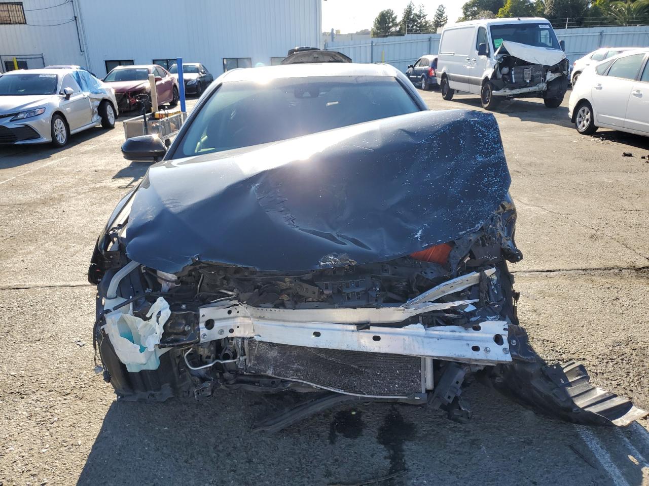 2018 Toyota Camry VIN 4T1B11HK0JU676570 Copart auction photo, front end / side damage thumbnail 5