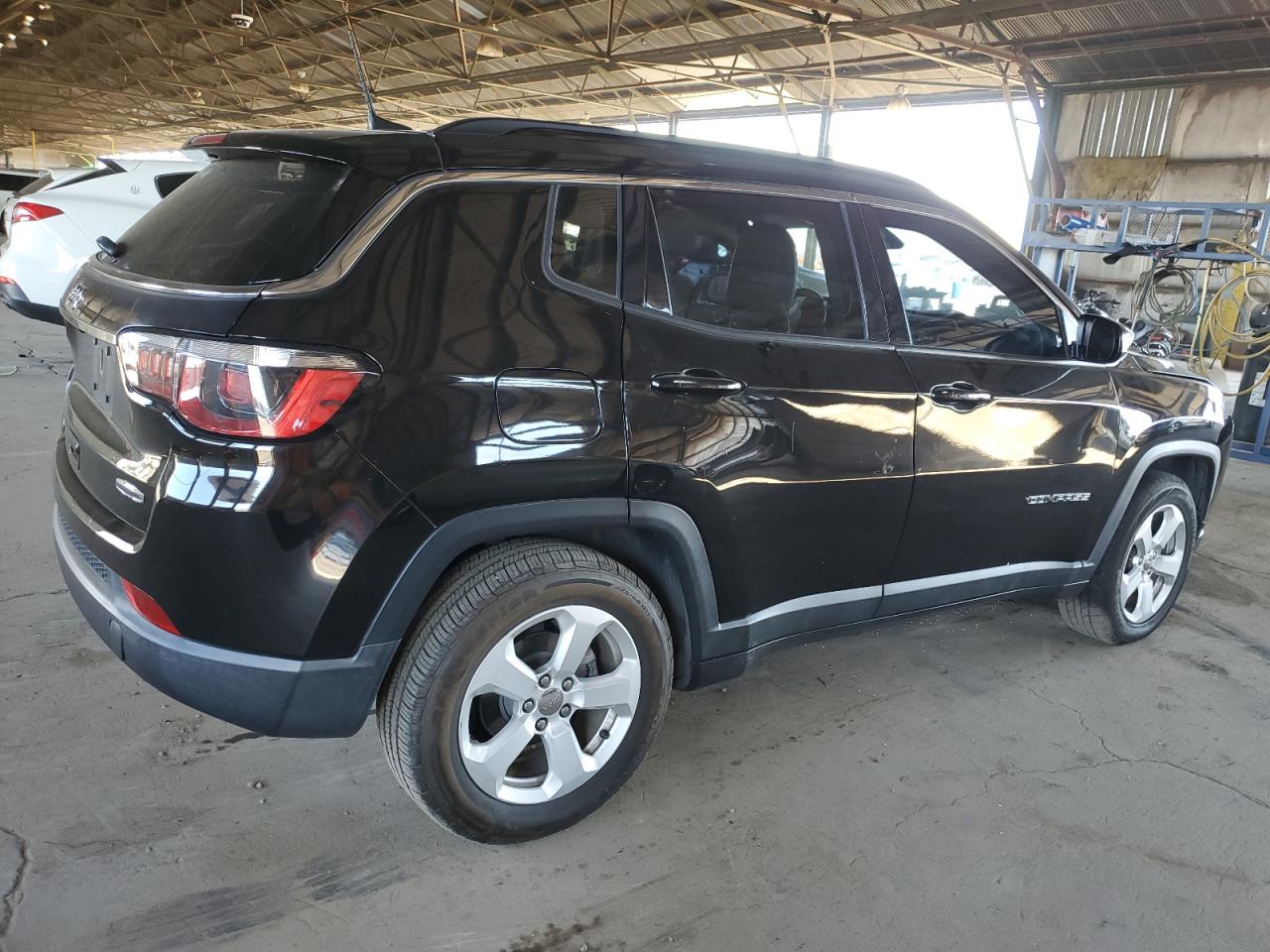 2017 Jeep Compass VIN 3C4NJCBB0HT658550 Copart auction photo, front end damage thumbnail 3