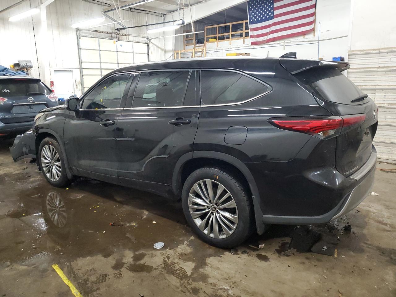 2020 Toyota Highlander VIN 5TDFZRBH7LS029634 Copart auction photo, front end damage thumbnail 2