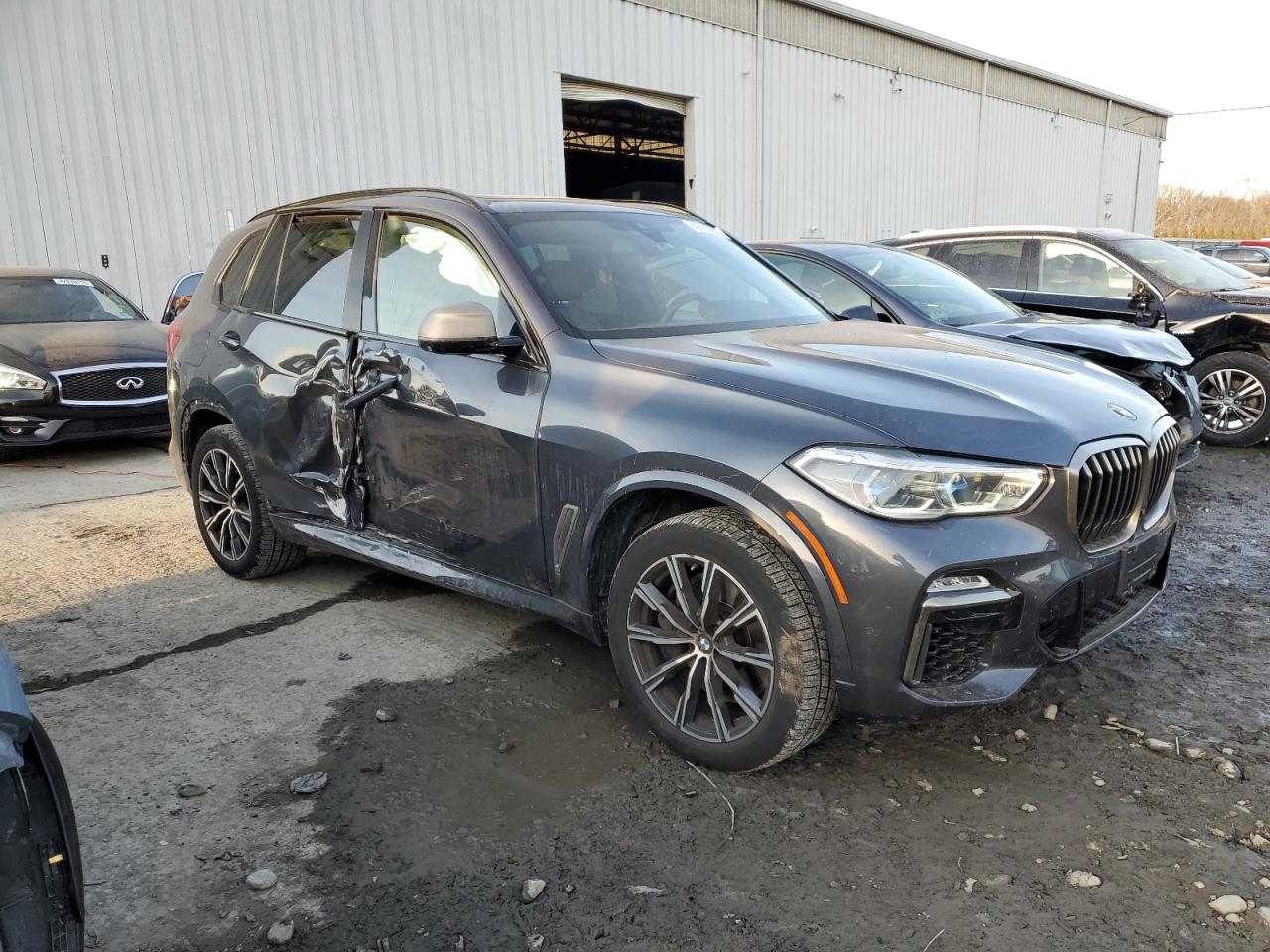 2020 BMW X5 VIN 5UXJU4C0XL9B19462 Copart auction photo, side / minor dent/scratches damage thumbnail 4