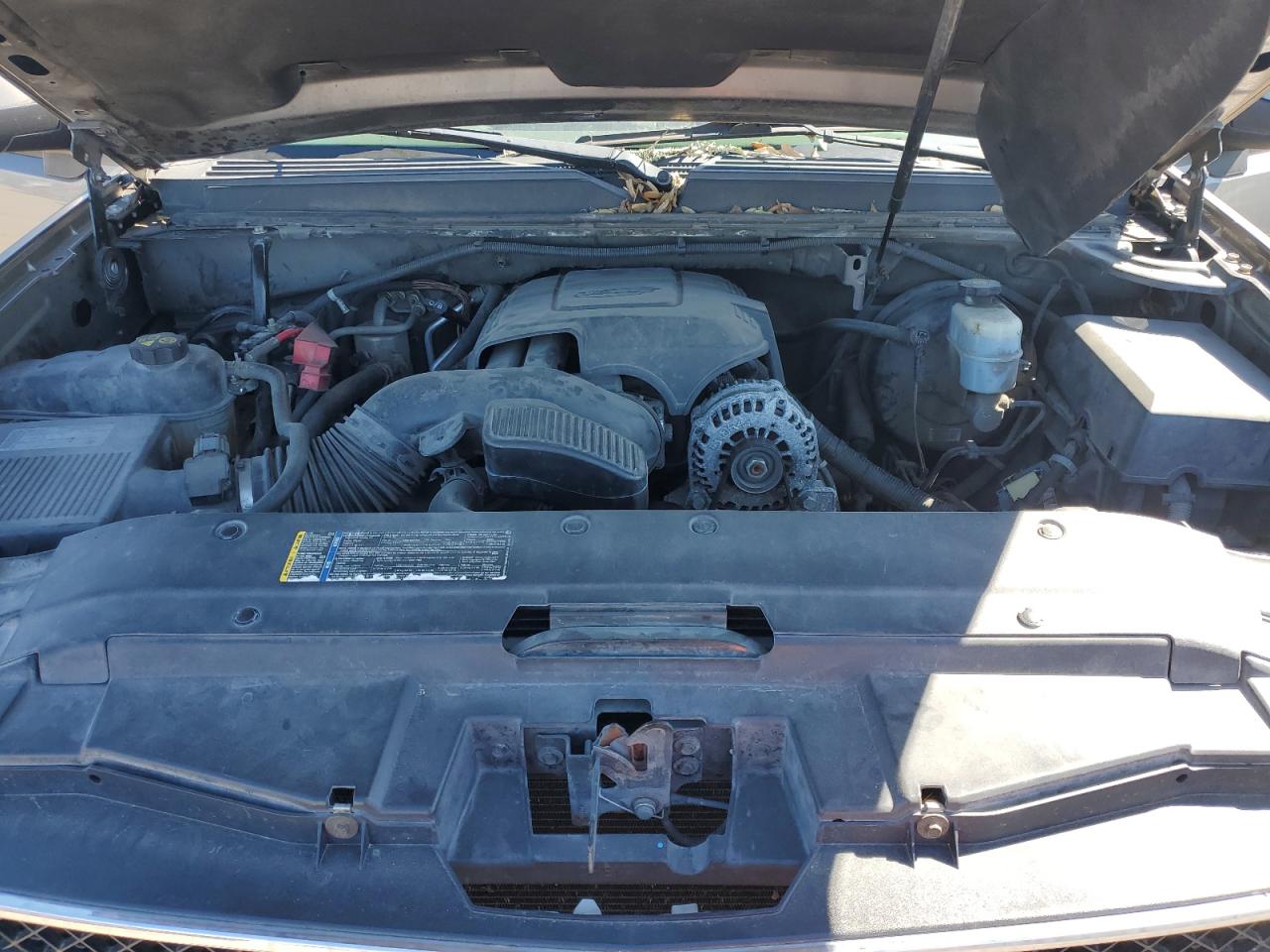 2011 Chevrolet Suburban VIN 1GNSKJE36BR142919 Copart auction photo, rear end / minor dent/scratches damage thumbnail 12