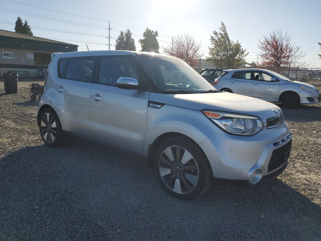 2015 KIA Soul VIN KNDJX3A58F7770183 Copart auction photo, vandalism damage thumbnail 4