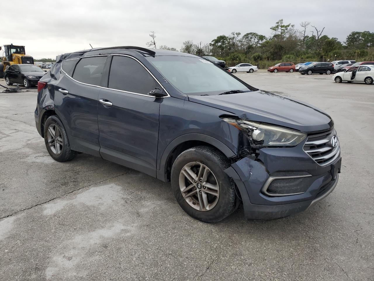 2018 Hyundai Santa Fe VIN 5NMZT3LB2JH082098 Copart auction photo, side / minor dent/scratches damage thumbnail 4