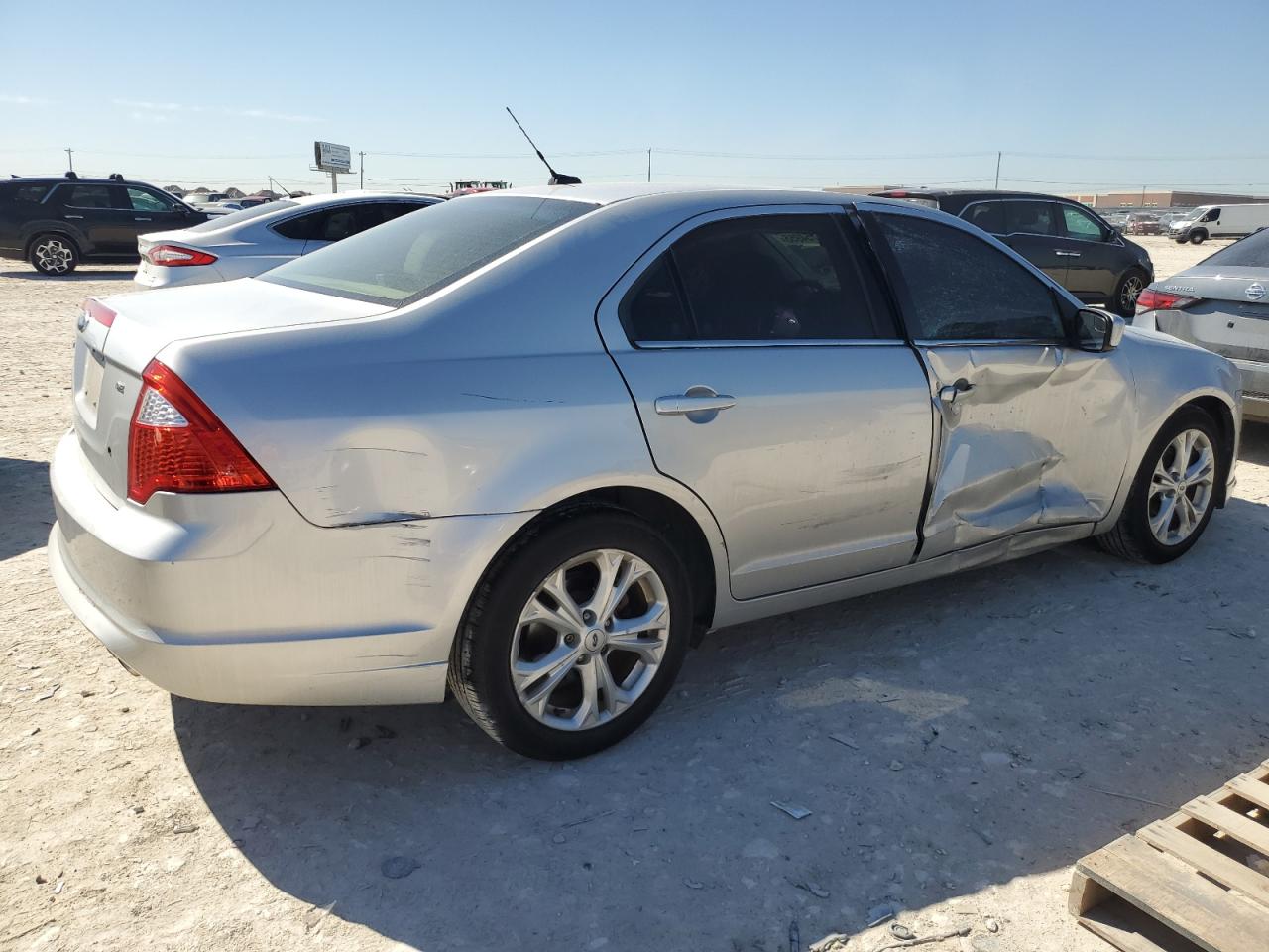 2012 Ford Fusion VIN 3FAHP0HA9CR109921 Copart auction photo, side / minor dent/scratches damage thumbnail 3