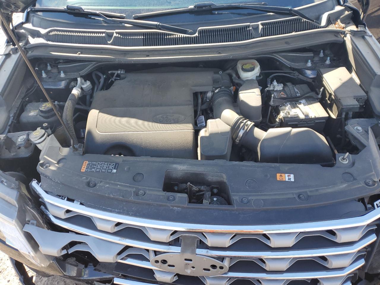 2017 Ford Explorer VIN 1FM5K8D84HGC43825 Copart auction photo, front end / side damage thumbnail 14