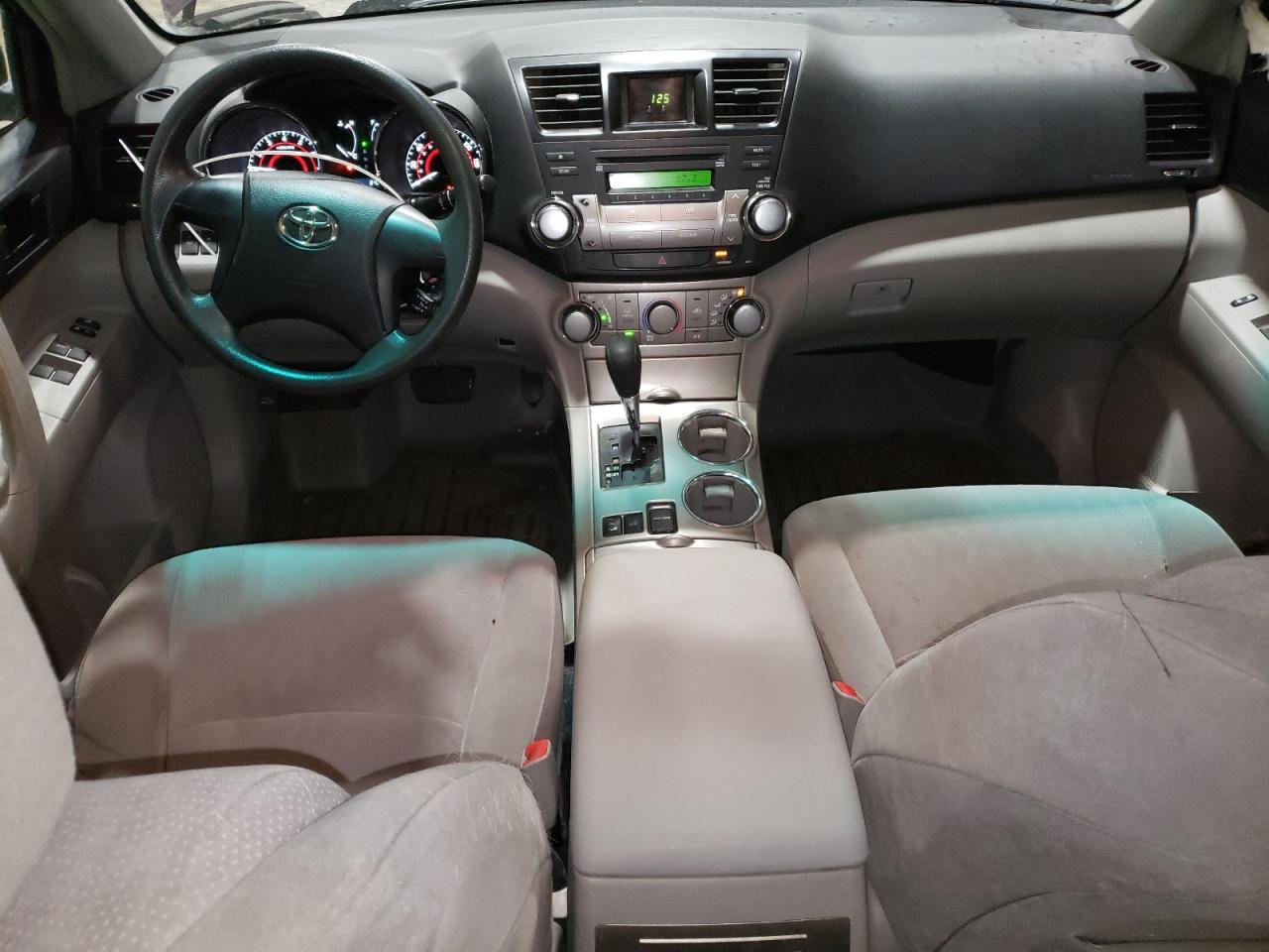 2011 Toyota Highlander VIN 5TDBK3EH4BS055103 Copart auction photo, side damage thumbnail 8