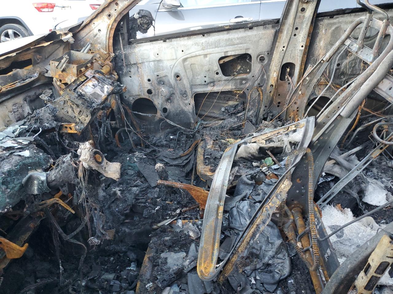 2015 Toyota RAV 4 VIN 2T3RFREVXFW259288 Copart auction photo, burn / burn - interior damage thumbnail 7