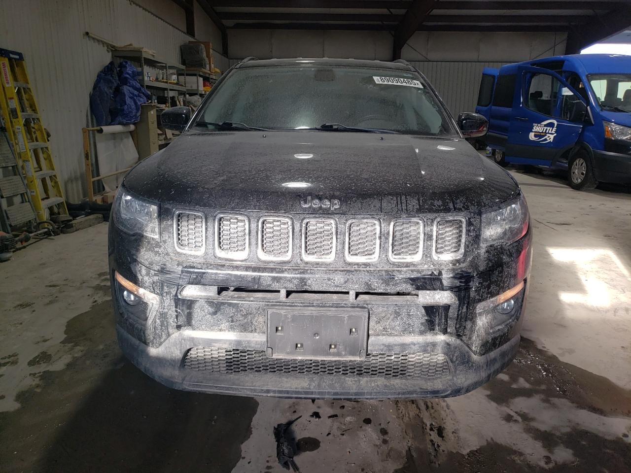 2019 Jeep Compass VIN 3C4NJDBB7KT786653 Copart auction photo, side / rear end damage thumbnail 5