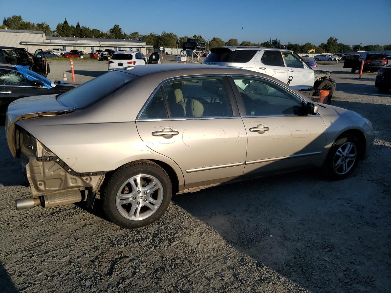2007 Honda Accord VIN 1HGCM56887A035662 Copart auction photo, rear end / front end damage thumbnail 3