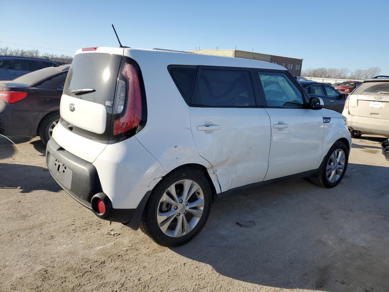 2015 KIA Soul VIN KNDJP3A56F7146110 Copart auction photo, side damage thumbnail 3