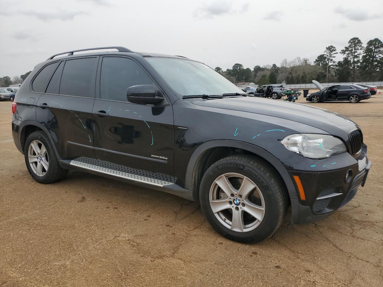 2012 BMW X5 VIN 5UXZW0C51CL672499 Copart auction photo, side / minor dent/scratches damage thumbnail 4