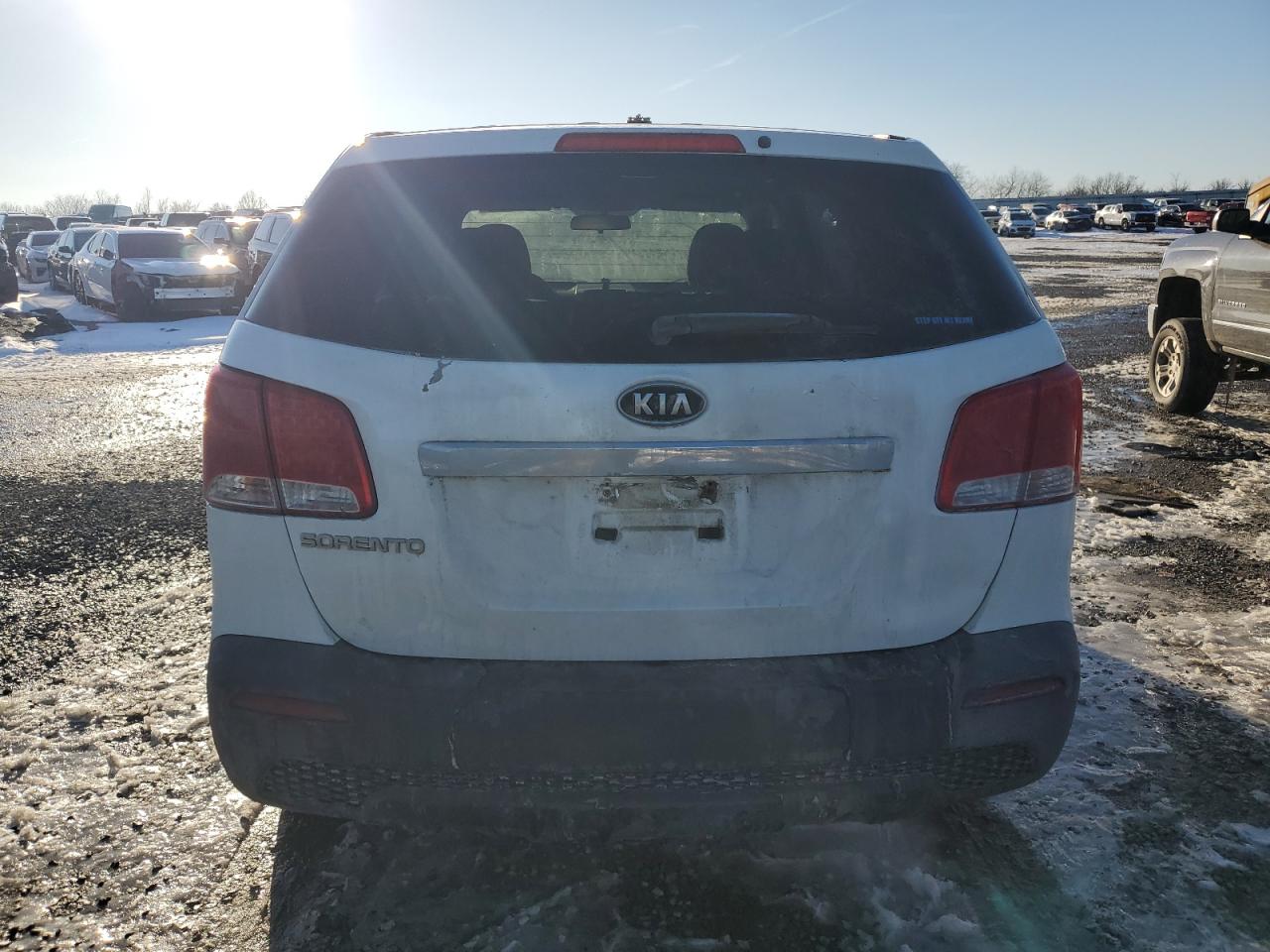 2011 KIA Sorento VIN 5XYKT3A14BG004008 Copart auction photo, normal wear damage thumbnail 6