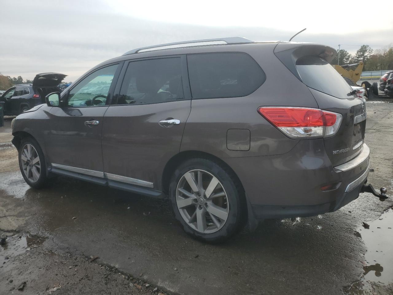 2015 Nissan Pathfinder VIN 5N1AR2MNXFC683470 Copart auction photo, front end damage thumbnail 2