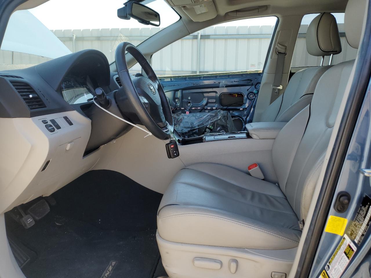 2011 Toyota Venza VIN 4T3ZK3BBXBU045155 Copart auction photo, front end / side damage thumbnail 7