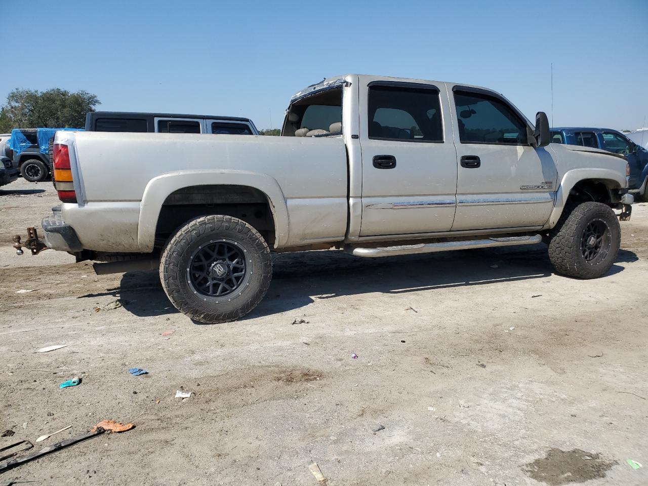 2004 GMC Sierra VIN 1GTHK23274F260887 Copart auction photo, all over damage thumbnail 3