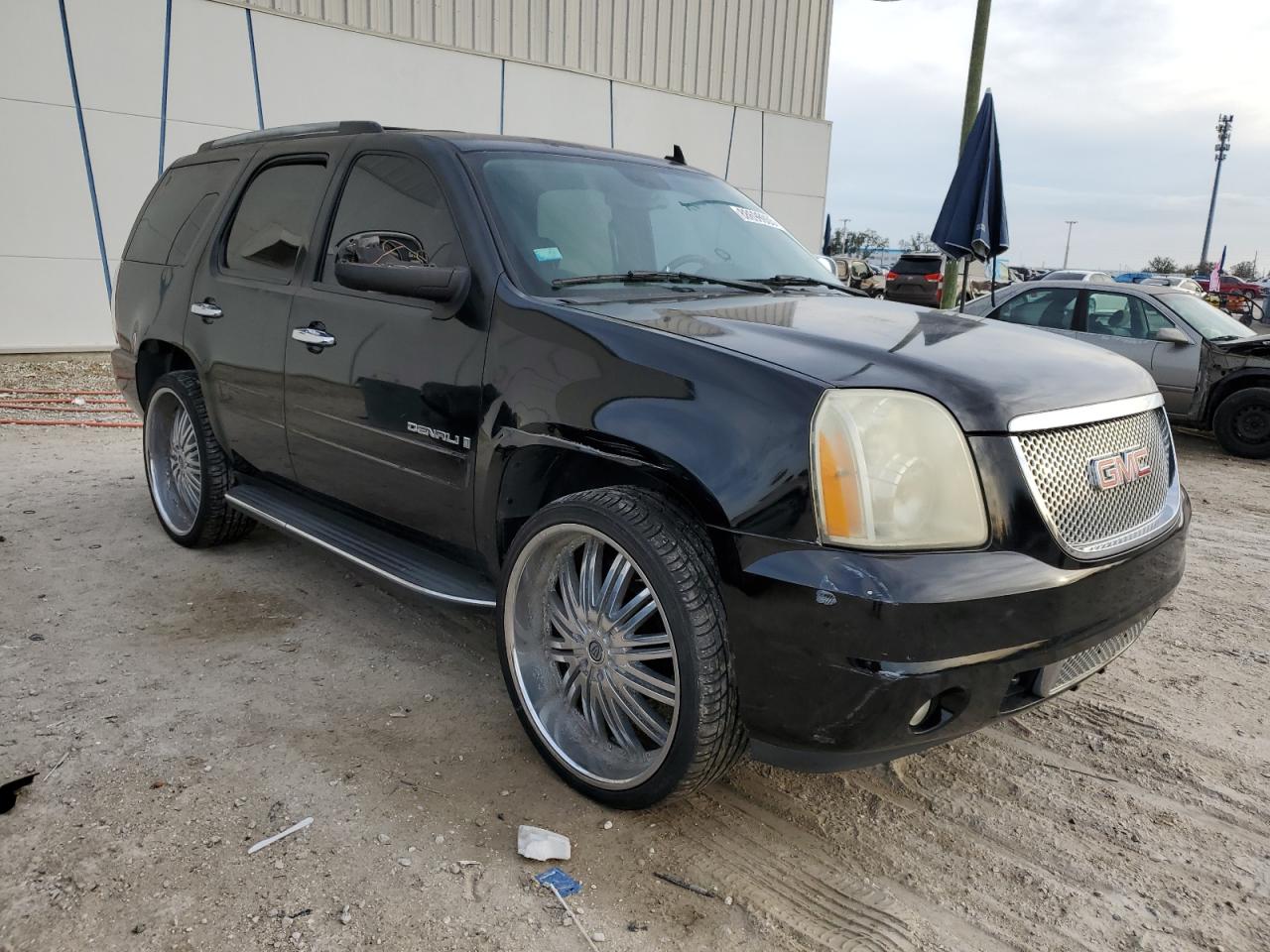 2007 GMC Yukon VIN 1GKFK63877J290951 Copart auction photo, front end damage thumbnail 4