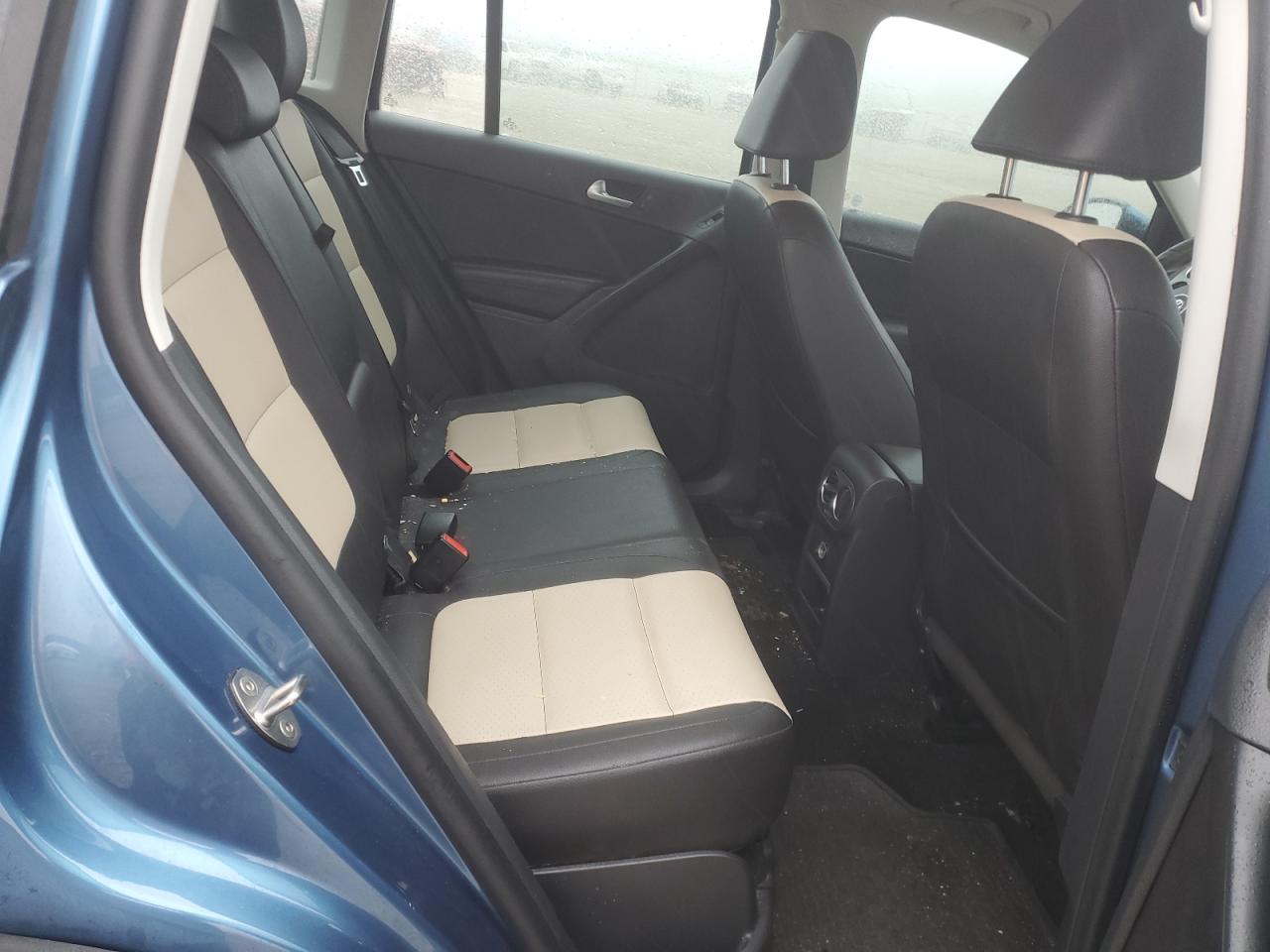 2017 Volkswagen Tiguan VIN WVGBV7AX0HK022770 Copart auction photo, front end damage thumbnail 11