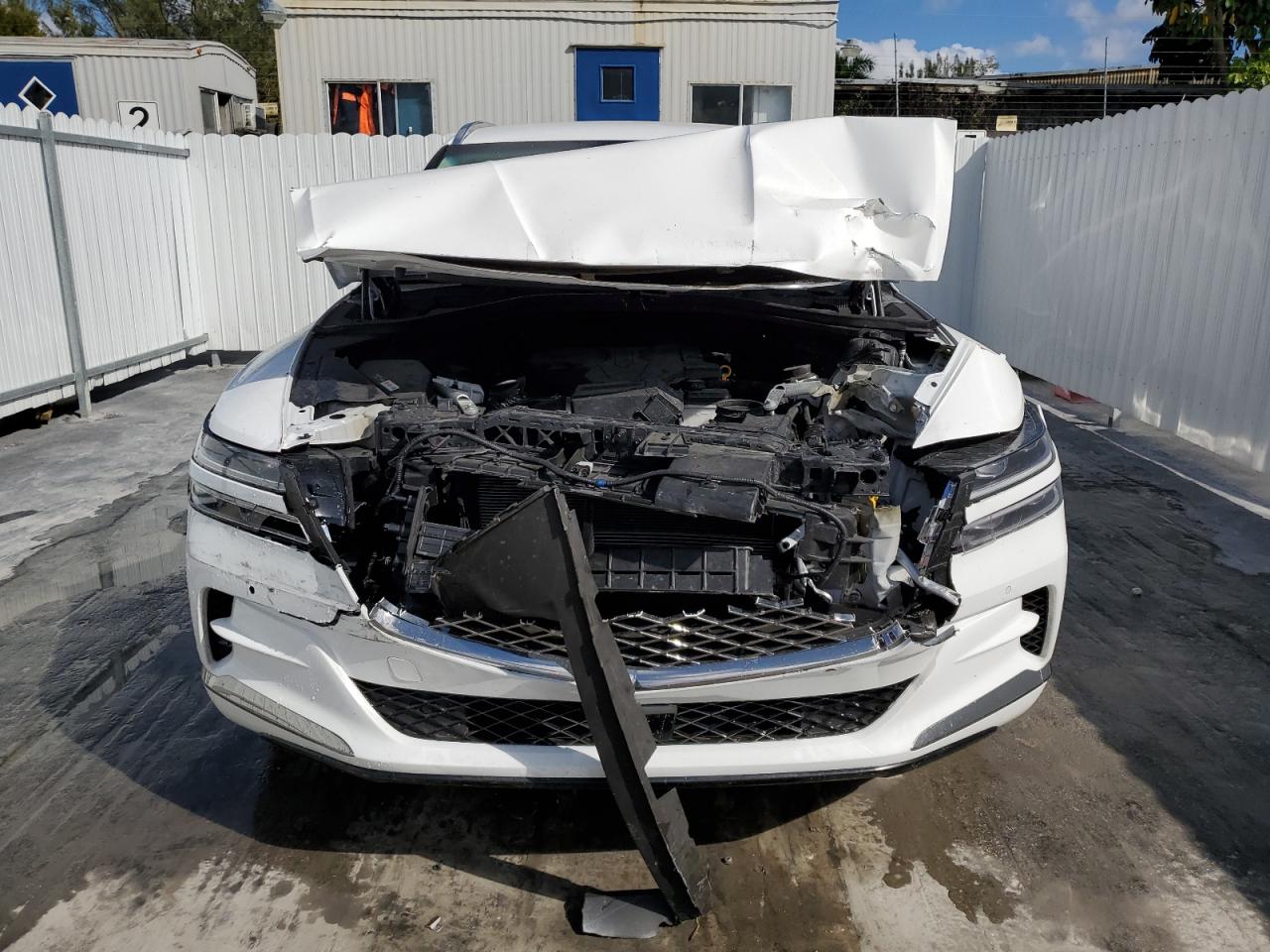 2024 Genesis Gv80 VIN KMUHBDSB5RU207750 Copart auction photo, front end damage thumbnail 5
