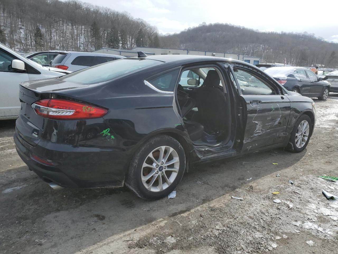 2019 Ford Fusion VIN 3FA6P0HD6KR248596 Copart auction photo, side / front end damage thumbnail 3