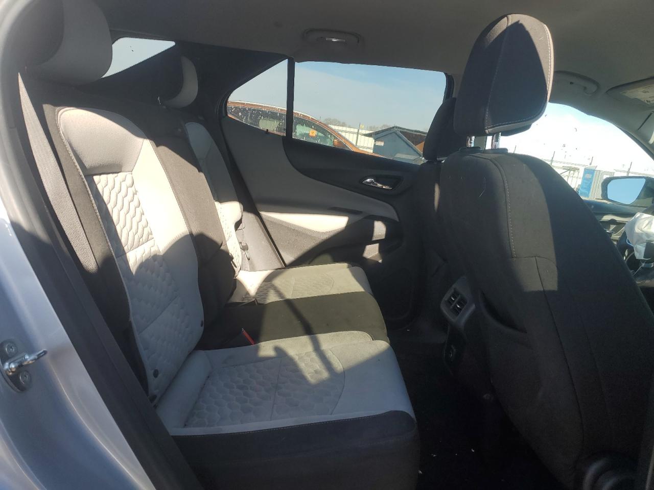 2019 Chevrolet Equinox VIN 3GNAXHEV8KS530092 Copart auction photo, all over damage thumbnail 11