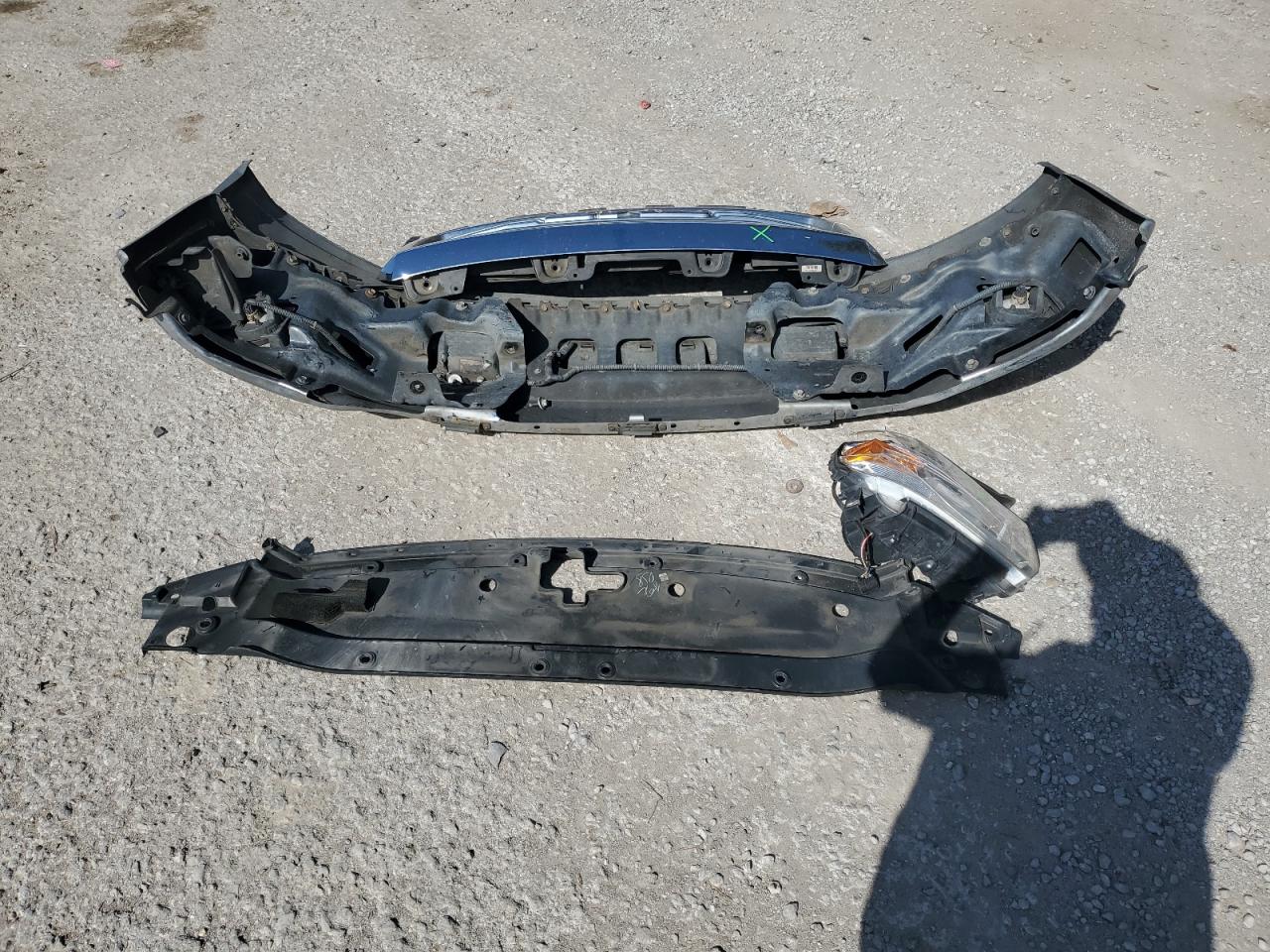 2014 GMC Sierra VIN 3GTP1UEC6EG162613 Copart auction photo, front end / minor dent/scratches damage thumbnail 12