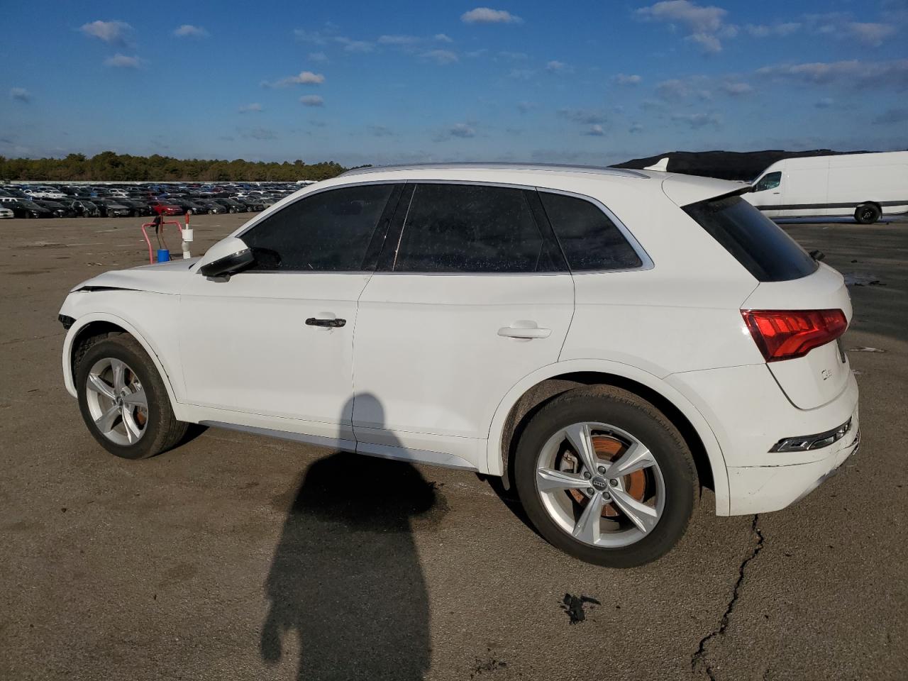2020 Audi Q5 VIN WA1BNAFY0L2058271 Copart auction photo, front end / rear end damage thumbnail 2