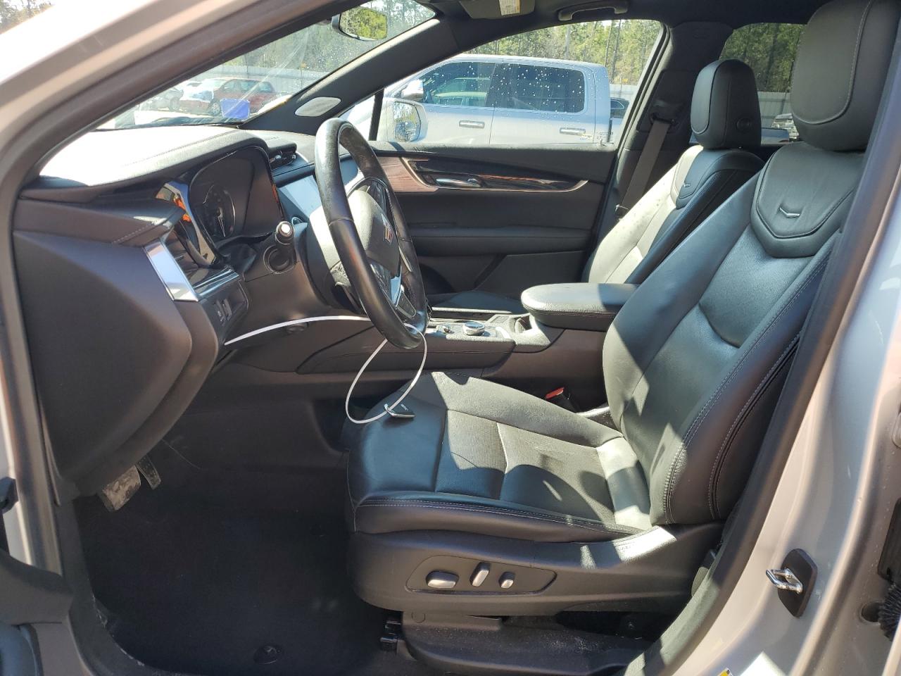 2020 Cadillac XT5 VIN 1GYKNCRSXLZ215525 Copart auction photo, rear end damage thumbnail 7