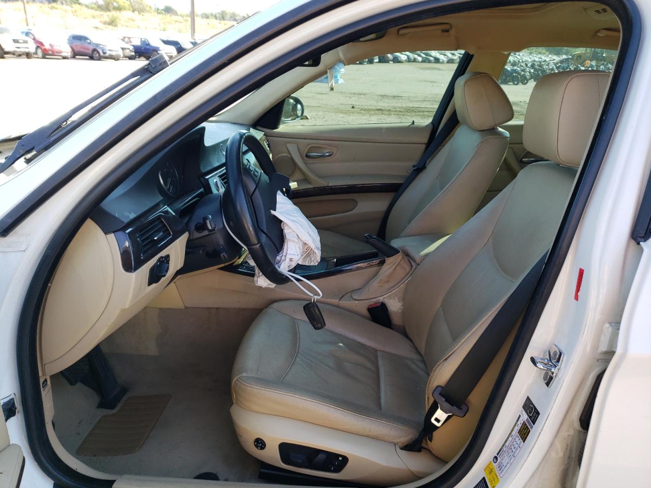 2007 BMW 3er VIN WBAVC73517KP31352 Copart auction photo, front end / rear end damage thumbnail 7