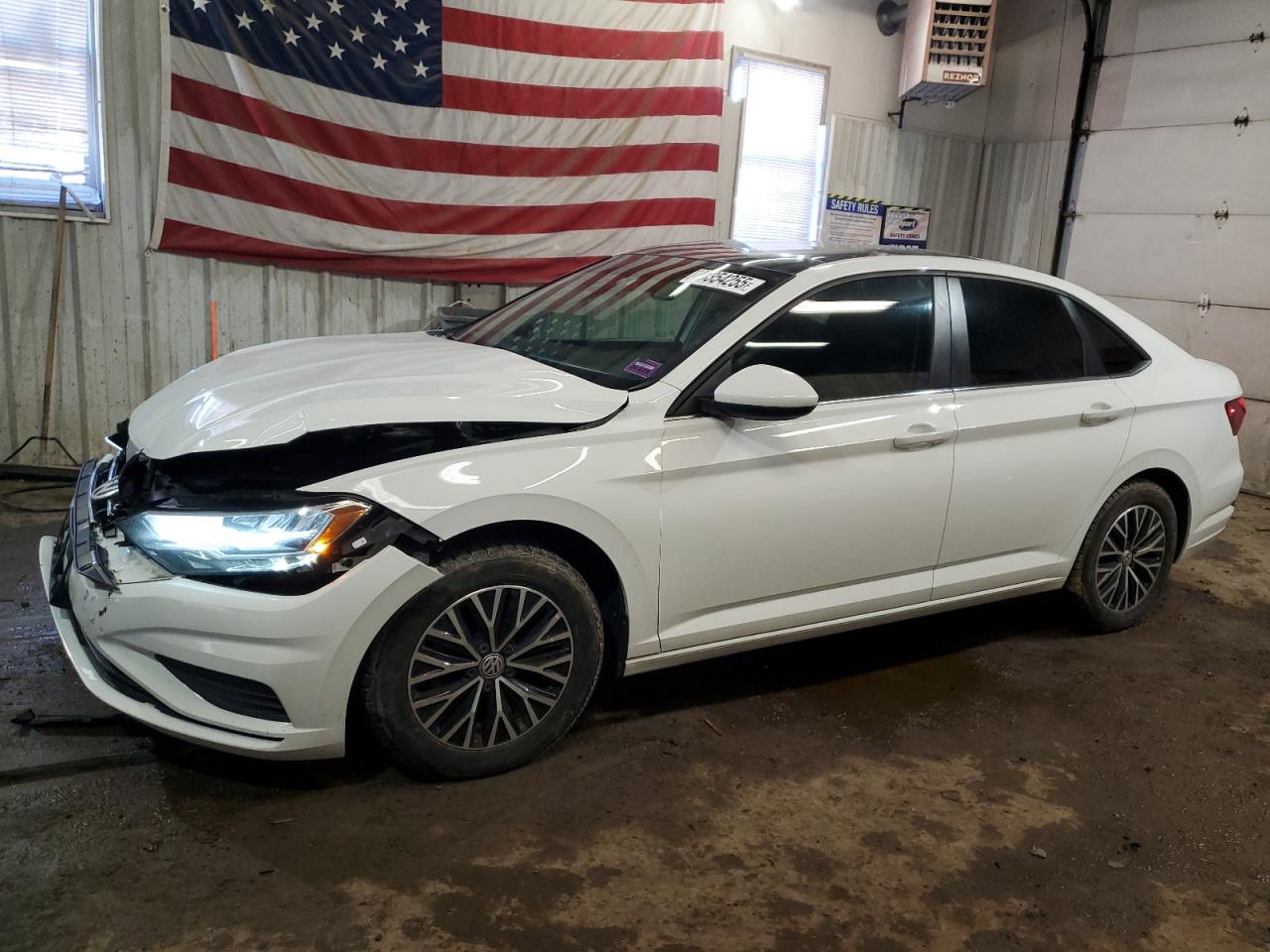 2019 Volkswagen Jetta VIN 3VWCB7BU8KM137877