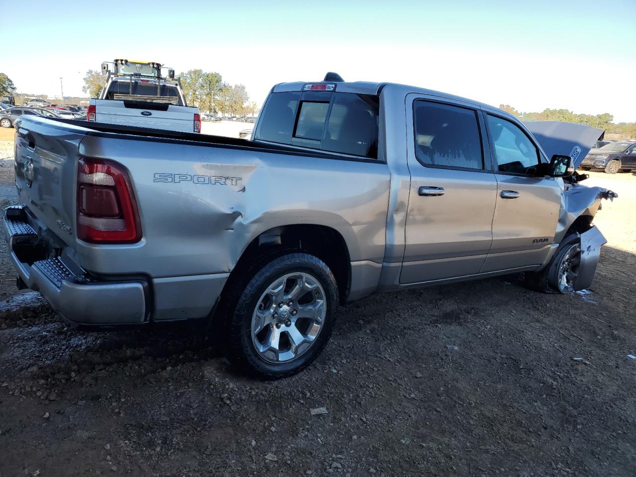 2022 RAM 1500 VIN 1C6SRFFT6NN410323 Copart auction photo, front end / side damage thumbnail 3