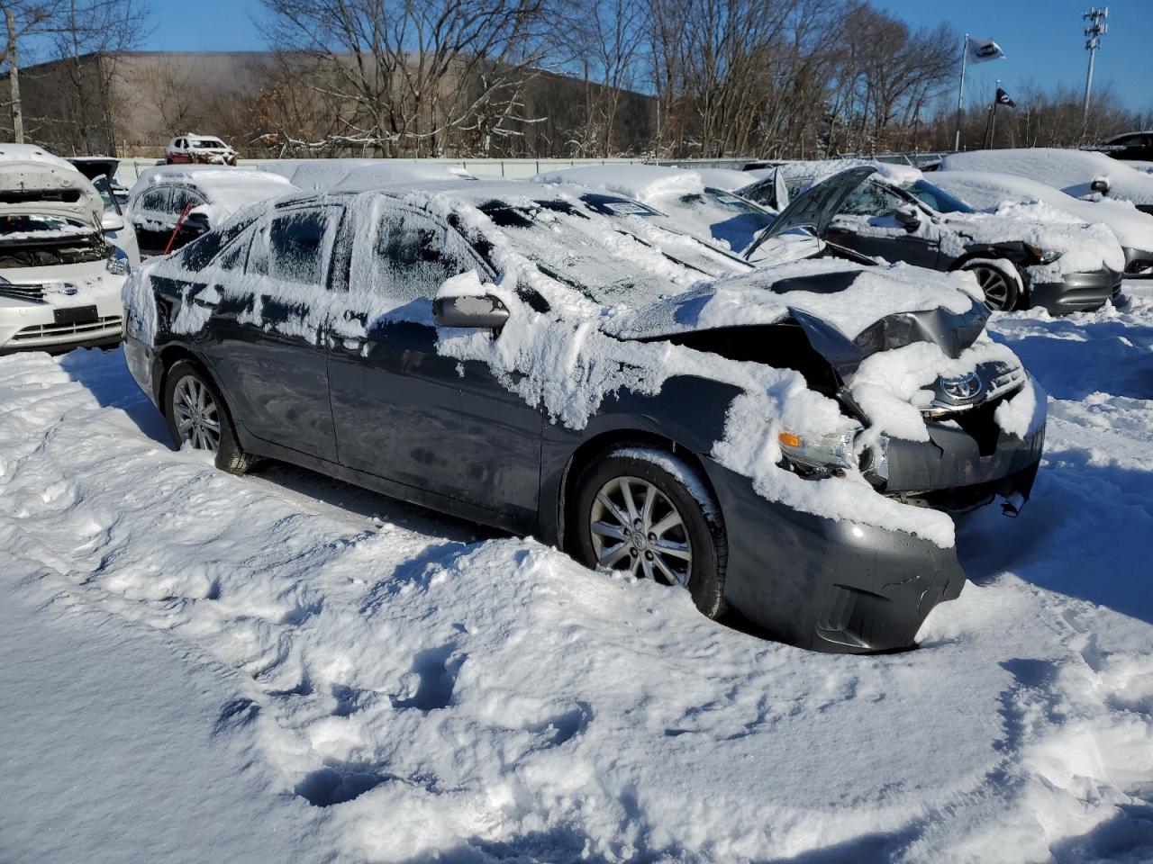 2011 Toyota Camry VIN 4T1BB3EK7BU137023 Copart auction photo, front end damage thumbnail 4