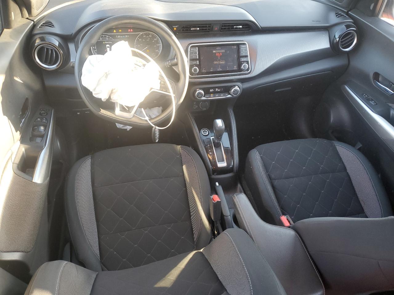 2020 Nissan Kicks VIN 3N1CP5CV3LL534326 Copart auction photo, front end / minor dent/scratches damage thumbnail 8