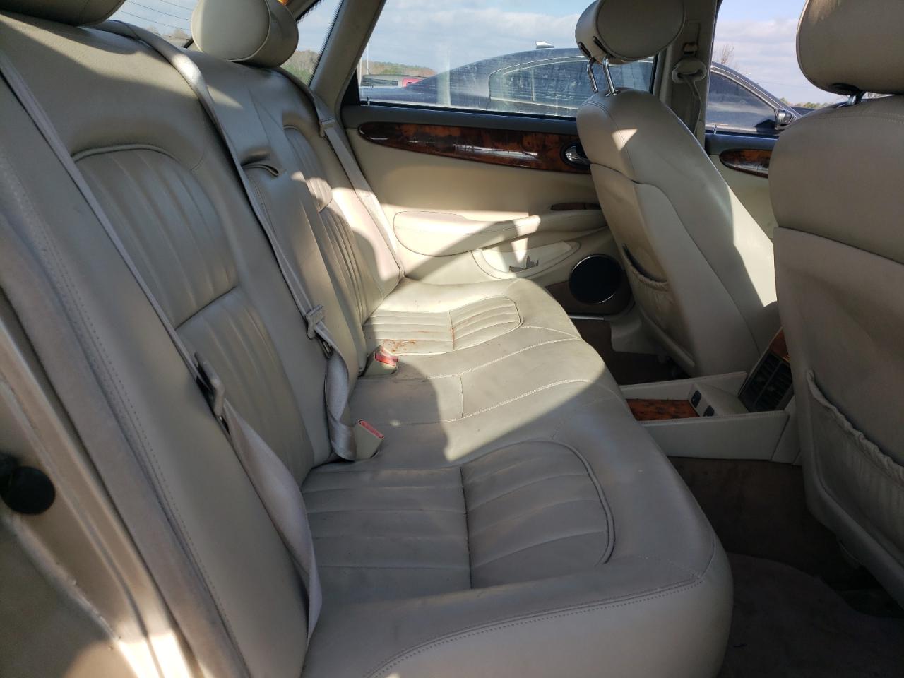 1998 Jaguar XJ VIN SAJHX1242WC845736 Copart auction photo, side / minor dent/scratches damage thumbnail 10