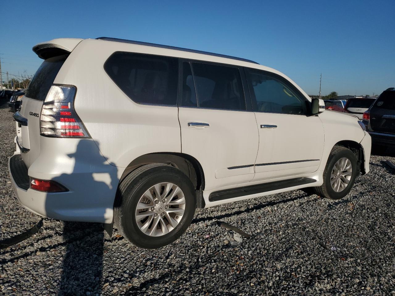 2015 Lexus GX VIN JTJBM7FX0F5090690 Copart auction photo, side / front end damage thumbnail 3