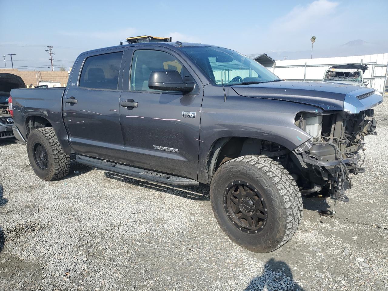 2016 Toyota Tundra VIN 5TFDY5F13GX581776 Copart auction photo, front end damage thumbnail 4