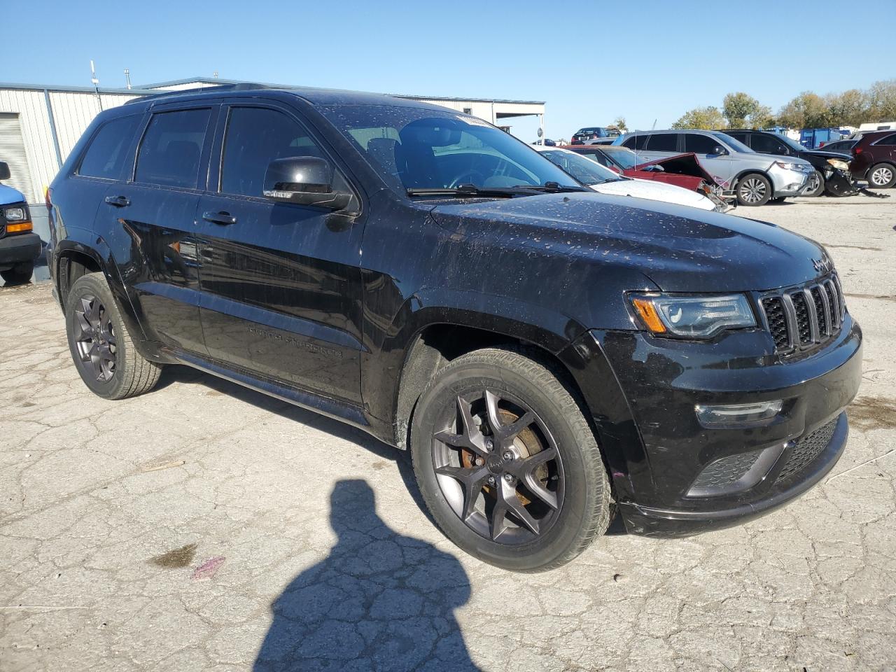 2020 Jeep Grand Cherokee VIN 1C4RJFBGXLC235882 Copart auction photo, front end / vandalism damage thumbnail 4