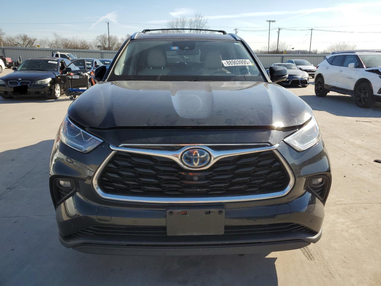 2020 Toyota Highlander VIN 5TDXBRCH5LS014654 Copart auction photo, side damage thumbnail 5