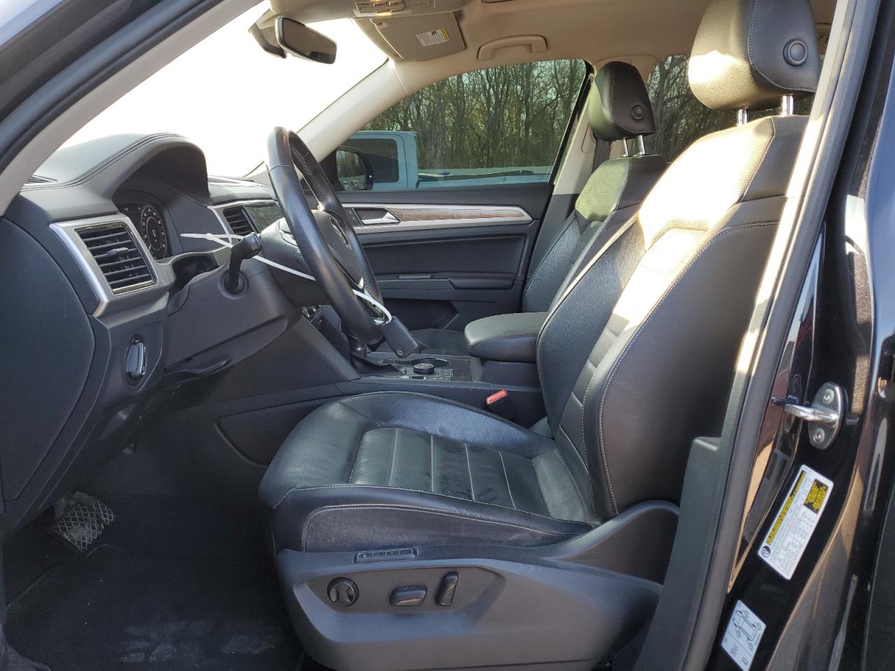 2019 Volkswagen Atlas VIN 1V2NR2CA8KC528803 Copart auction photo, hail damage thumbnail 7